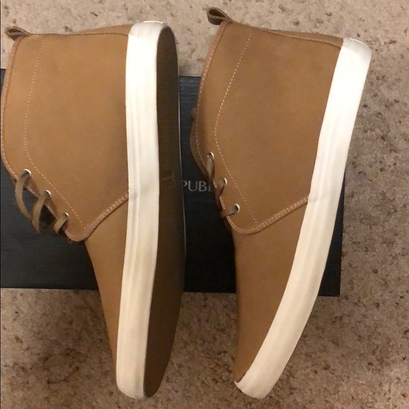 Boots - Picture 3 of 5